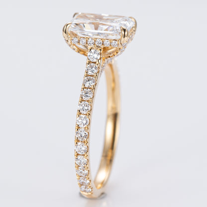 Allure Radiant Pavé - Cathedral Setting