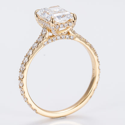 Allure Radiant Pavé - Cathedral Setting