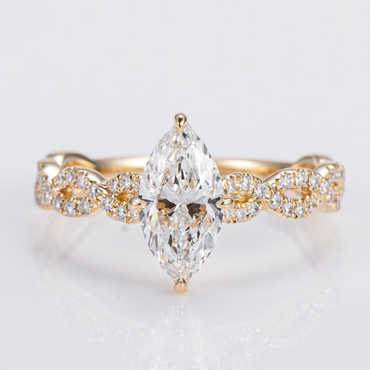 Allure Twisted Pavé - Marquise Centre