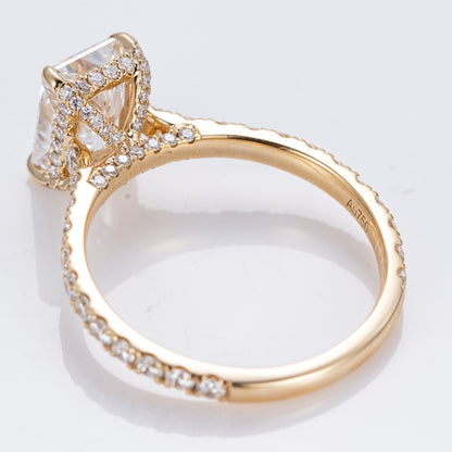 Allure Radiant Pavé - Cathedral Setting