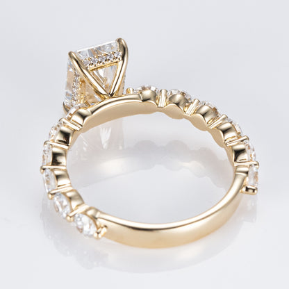 Allure Radiant Centre with Round Accents Lab-Grown